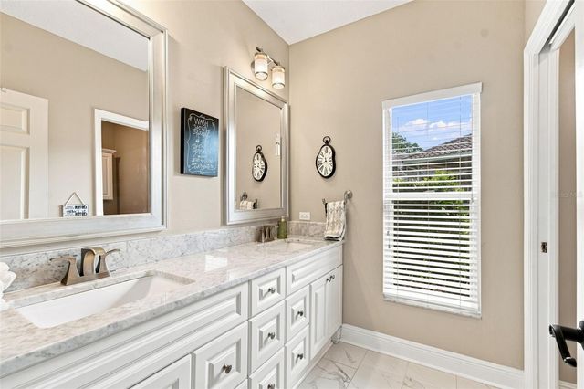 9212 PINE ISLAND COURT, Tampa, FL 33647