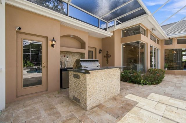 9212 PINE ISLAND COURT, Tampa, FL 33647
