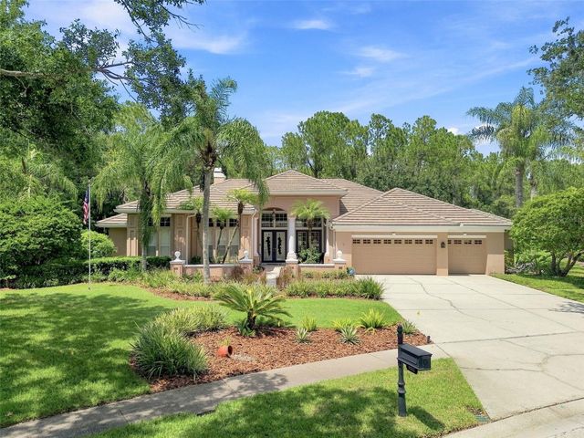 9212 PINE ISLAND COURT, Tampa, FL 33647