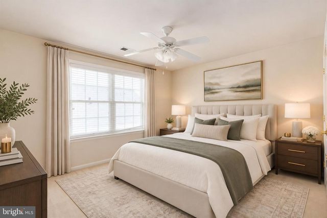 5706 W KESSLERS XING, Fredericksburg, VA 22407