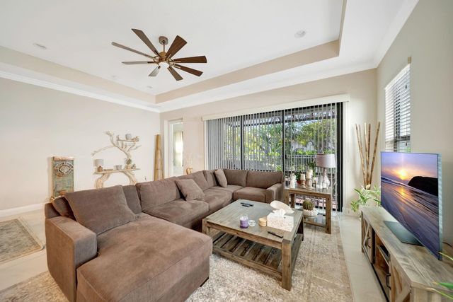 3824 NW 89th Way, Coral Springs, FL 33065