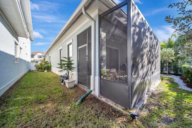 3824 NW 89th Way, Coral Springs, FL 33065