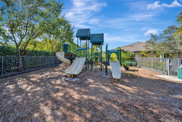 3824 NW 89th Way, Coral Springs, FL 33065