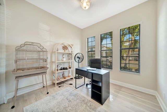 3824 NW 89th Way, Coral Springs, FL 33065