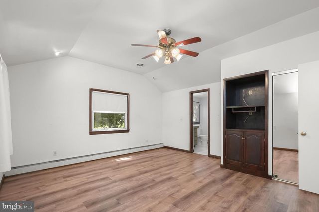 7416 CENTRE ST, Sykesville, MD 21784