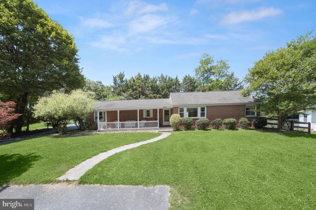 7416 CENTRE ST, Sykesville, MD 21784