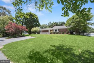 7416 CENTRE ST, Sykesville, MD 21784