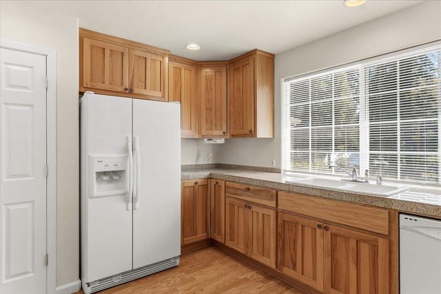 2914 Willow St, Pollock Pines, CA 95726
