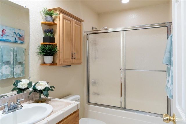 2914 Willow St, Pollock Pines, CA 95726