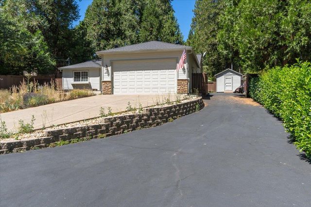 2914 Willow St, Pollock Pines, CA 95726