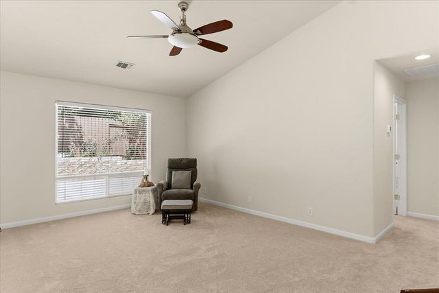 2914 Willow St, Pollock Pines, CA 95726