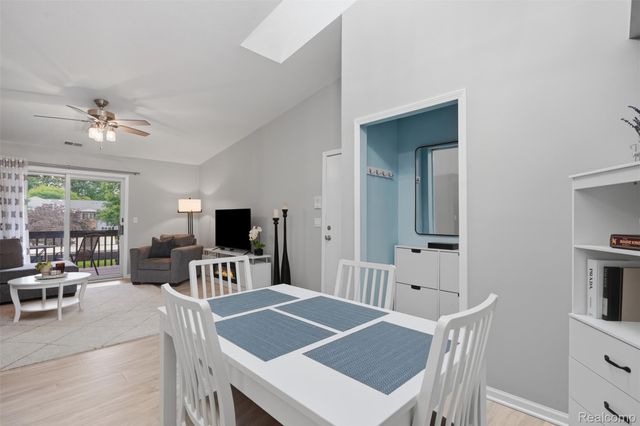 1326 Shoemaker Drive 52, Westland, MI 48185