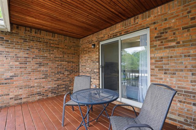 1326 Shoemaker Drive 52, Westland, MI 48185