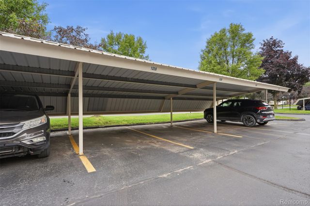 1326 Shoemaker Drive 52, Westland, MI 48185