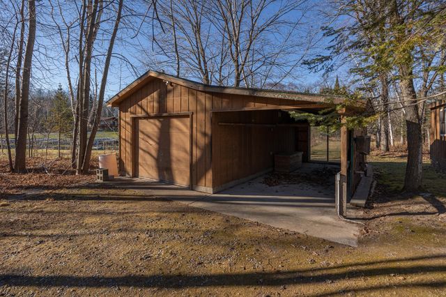 4701 Shangri La Drive NE, Longville, MN 56655