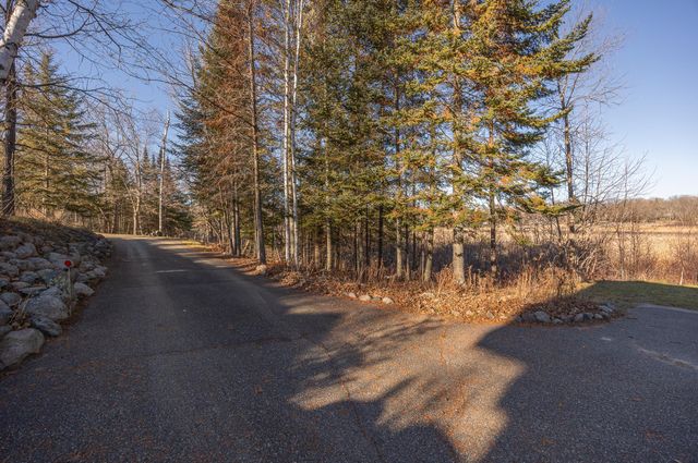 4701 Shangri La Drive NE, Longville, MN 56655