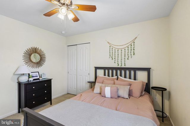 60 ABINGTON CT, Mays Landing, NJ 08330