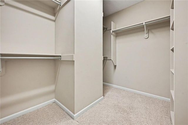 5505 N Wyoming Street, Kansas City, MO 64118