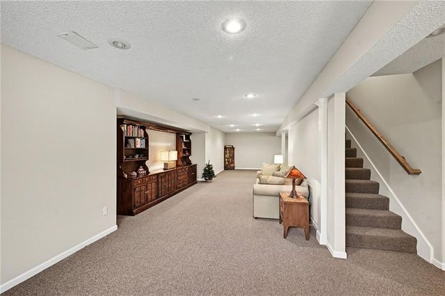 5505 N Wyoming Street, Kansas City, MO 64118