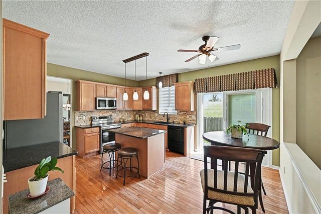 5505 N Wyoming Street, Kansas City, MO 64118