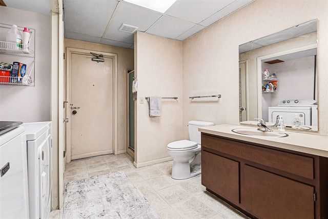 1134 S Lakeside Drive, Battle Creek, MI 49015