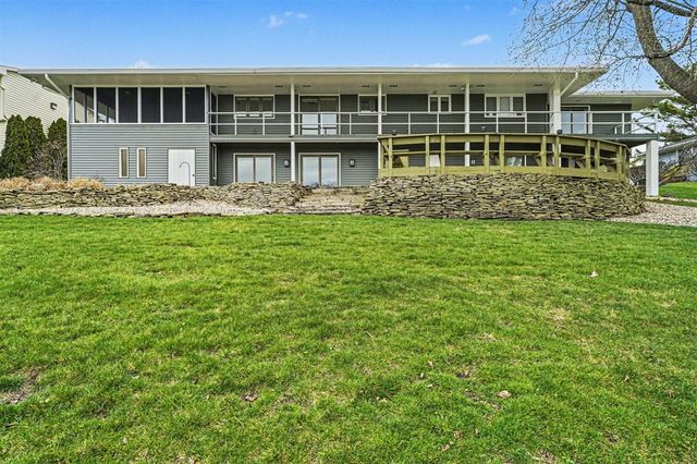 1134 S Lakeside Drive, Battle Creek, MI 49015