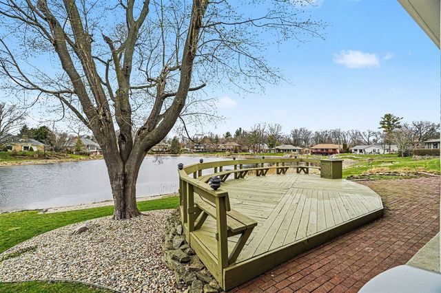 1134 S Lakeside Drive, Battle Creek, MI 49015