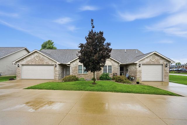 1013 10th Street 0, De Witt, IA 52742