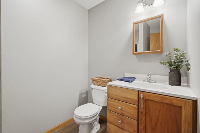 1013 10th Street 0, De Witt, IA 52742