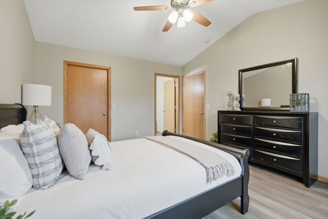1013 10th Street 0, De Witt, IA 52742