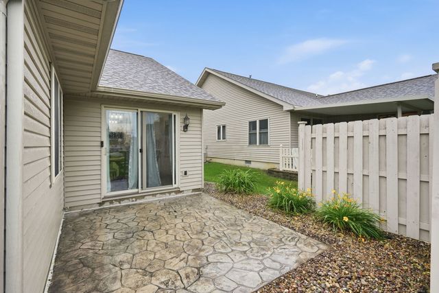 1013 10th Street 0, De Witt, IA 52742