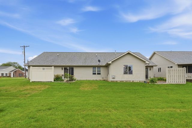 1013 10th Street 0, De Witt, IA 52742
