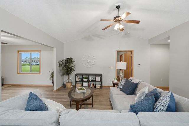 1013 10th Street 0, De Witt, IA 52742