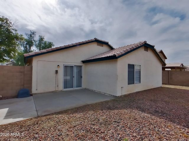 8610 W ECHO Lane, Peoria, AZ 85345