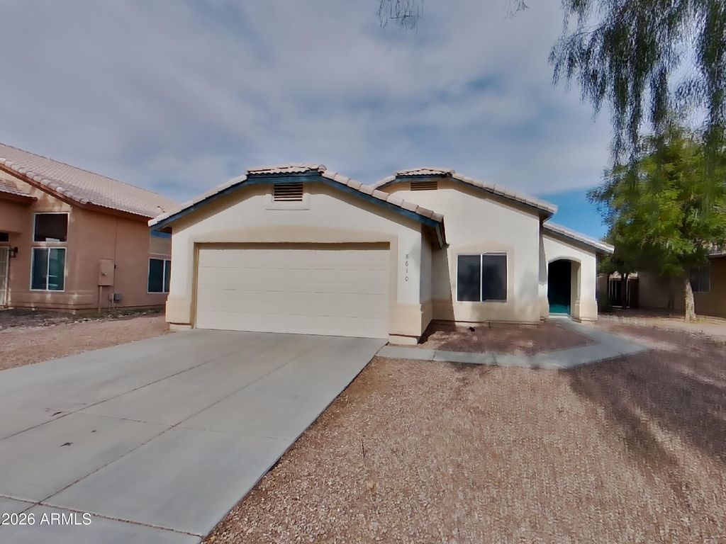 8610 W ECHO Lane, Peoria, AZ 85345
