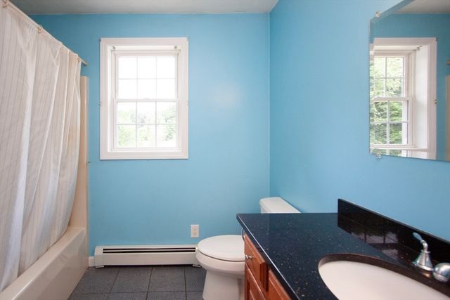 83 Ernest Ave, Worcester, MA 01604