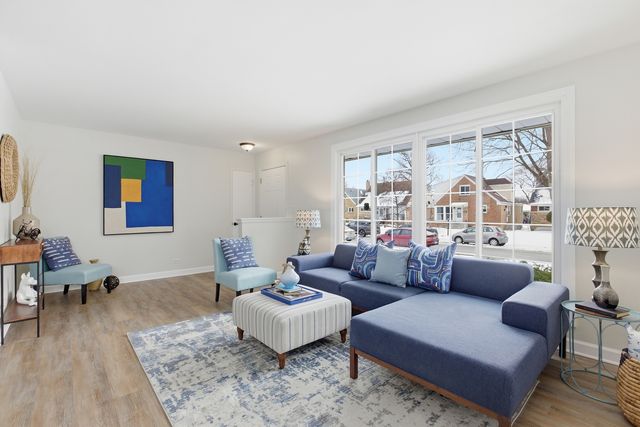 3822 Fargo Avenue, Skokie, IL 60076