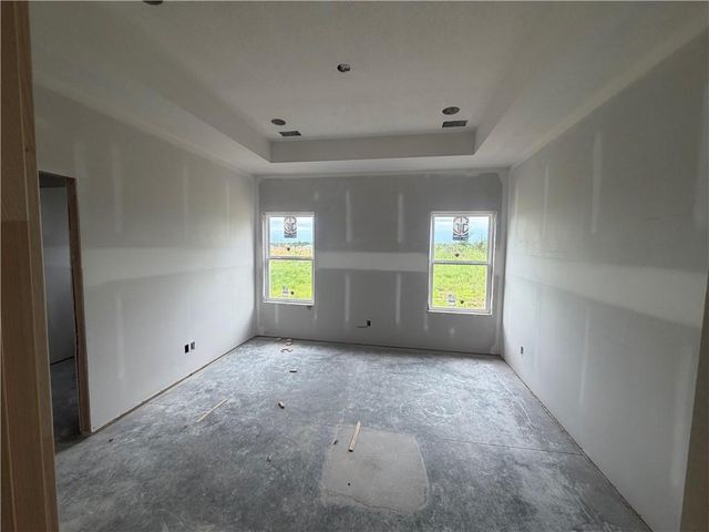 11109 E 209TH Street, Peculiar, MO 64078