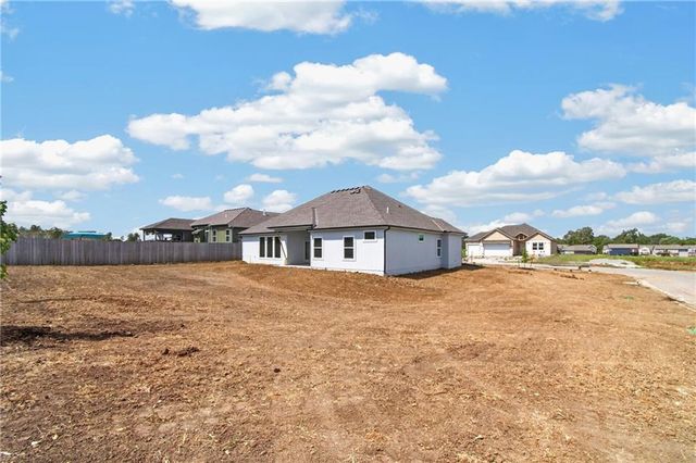 11109 E 209TH Street, Peculiar, MO 64078