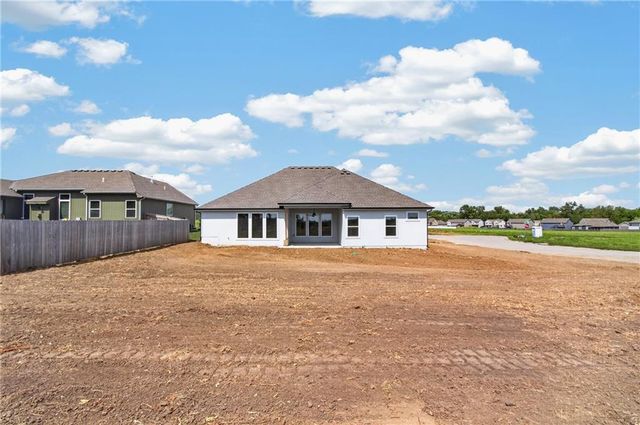 11109 E 209TH Street, Peculiar, MO 64078