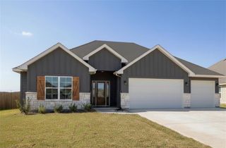 11109 E 209TH Street, Peculiar, MO 64078