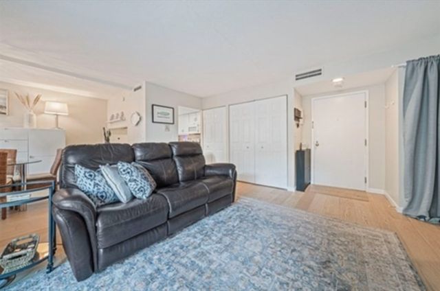 73 Broad Reach T44C, Weymouth, MA 02191