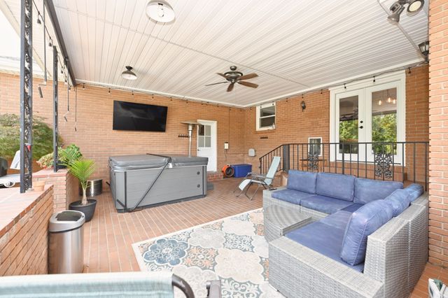 200 Rising Sun Ter, Old Hickory, TN 37138