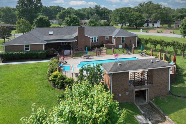 200 Rising Sun Ter, Old Hickory, TN 37138