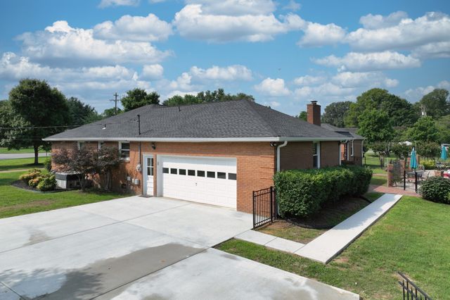 200 Rising Sun Ter, Old Hickory, TN 37138