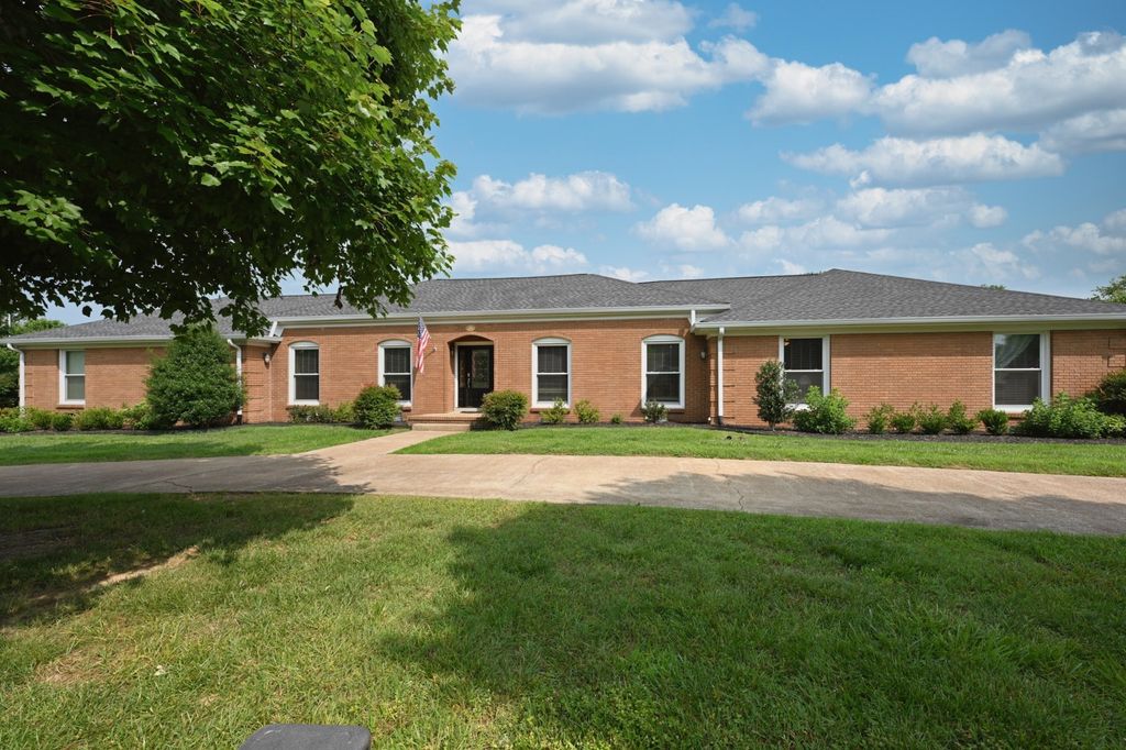 200 Rising Sun Ter, Old Hickory, TN 37138
