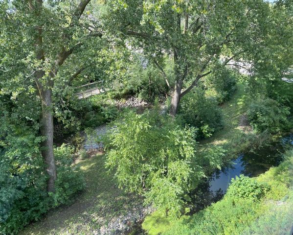 7100 Metro Boulevard 416, Edina, MN 55439