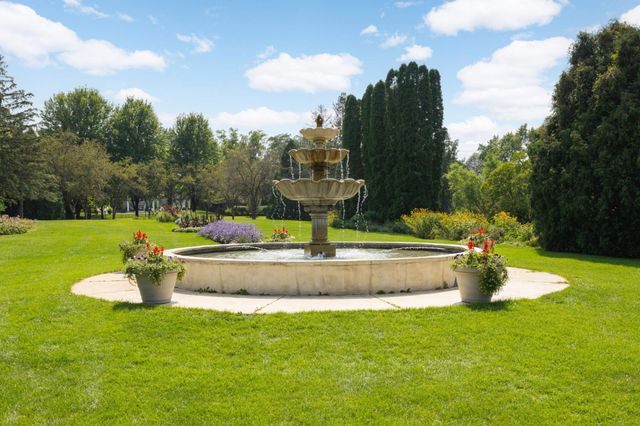 7100 Metro Boulevard 416, Edina, MN 55439