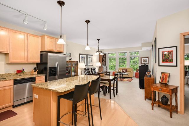 7100 Metro Boulevard 416, Edina, MN 55439