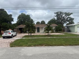 521 NW 38th Pl, Deerfield Beach, FL 33064